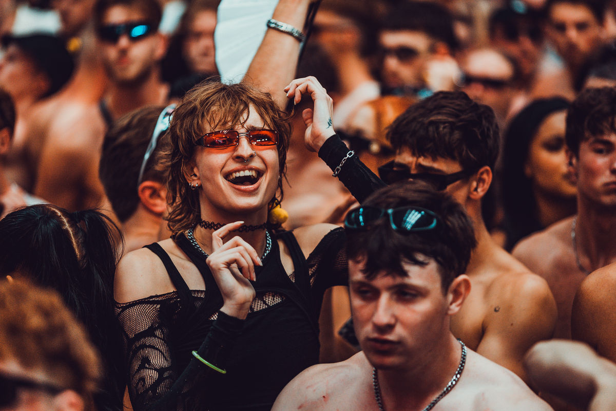 Loading... just a sec